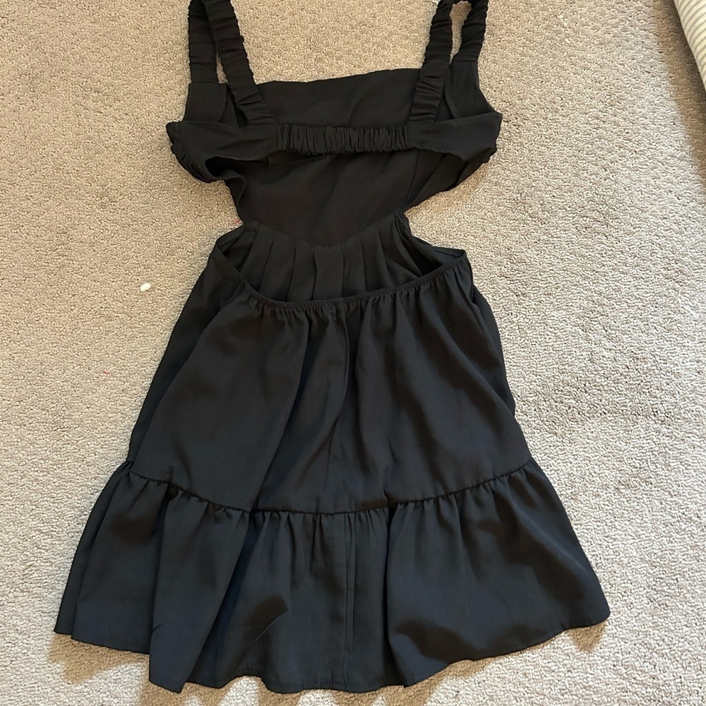 Black dress with side cut out - Picture 2 of 3
